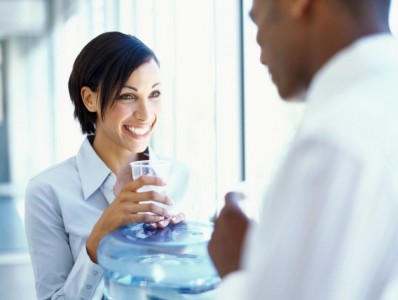 COOL WATER IN THE REFRIGERATOR TO SAVE MONEY